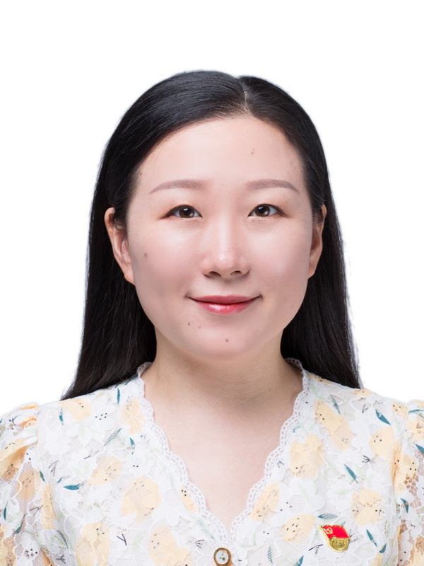 李姝.jpg